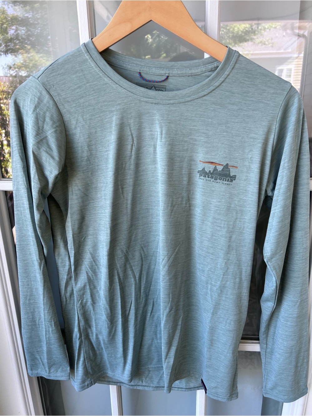 PATAGONIA LONG-SLEEVE CAPILENE COOL DAILY GRAPHIC SHIRT WOMEN'S xs